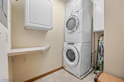 300 Broadway N Fargo ND 58102