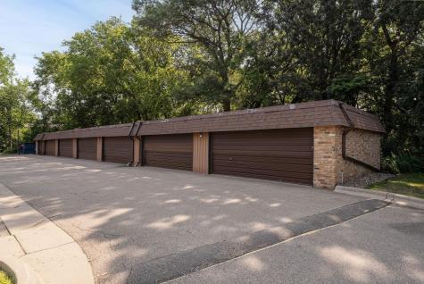 2007 E 122nd Street Burnsville MN 55337