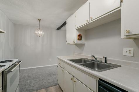 2007 E 122nd Street Burnsville MN 55337