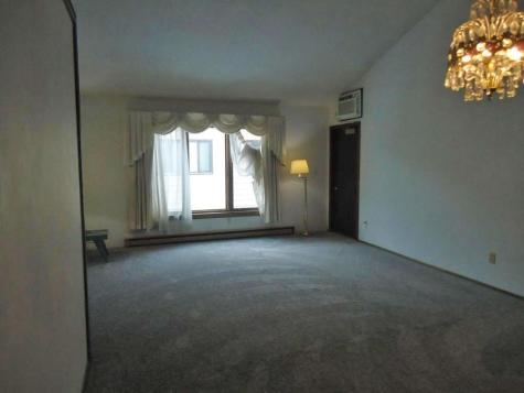 804 S 10 Street S Fargo ND 58103