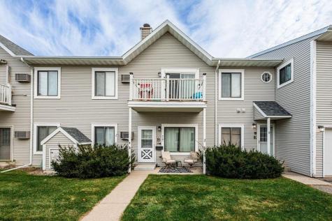 3305 15th Avenue S Fargo ND 58103