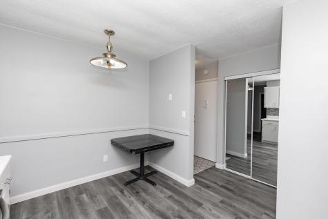 702 Oak Street N Fargo ND 58102