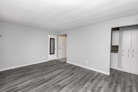 702 Oak Street N Fargo ND 58102