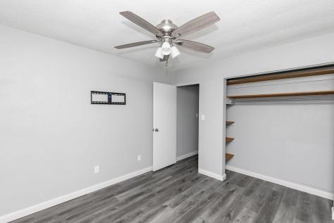 702 Oak Street N Fargo ND 58102