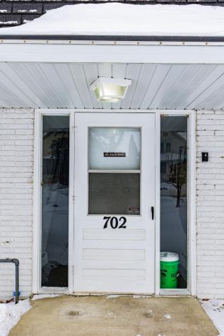 702 Oak Street N Fargo ND 58102