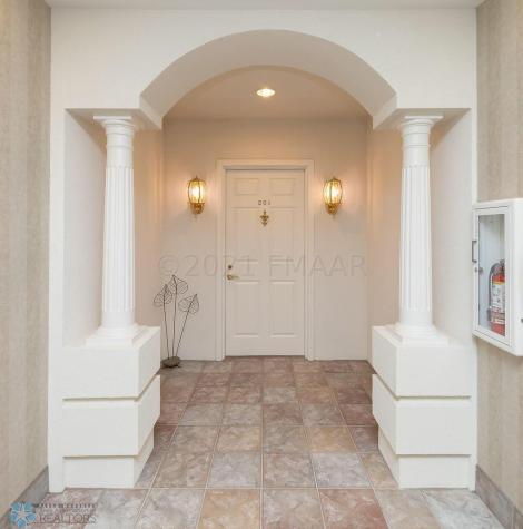 2501 30th Avenue S Fargo ND 58103