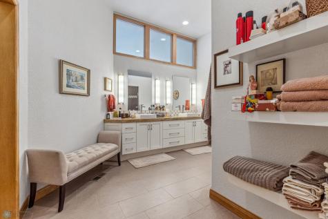 12 Broadway N Fargo ND 58102