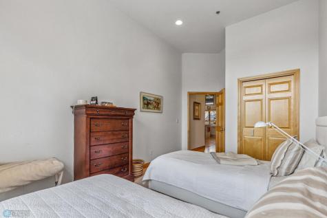 12 Broadway N Fargo ND 58102