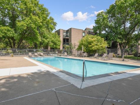 6115 Lincoln Drive Edina MN 55436