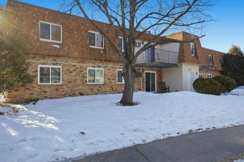 2320 20th Avenue S Fargo ND 58103