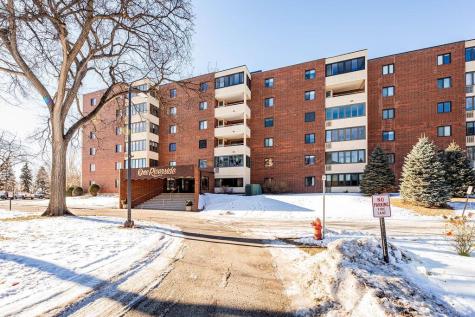 105 3rd Street N Moorhead MN 56560