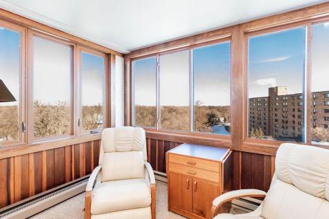 105 3rd Street N Moorhead MN 56560