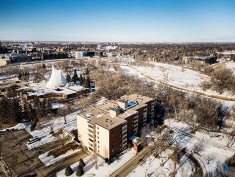 105 3rd Street N Moorhead MN 56560