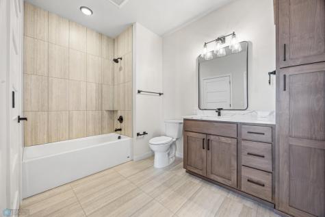 234 Main Avenue Fargo ND 58103