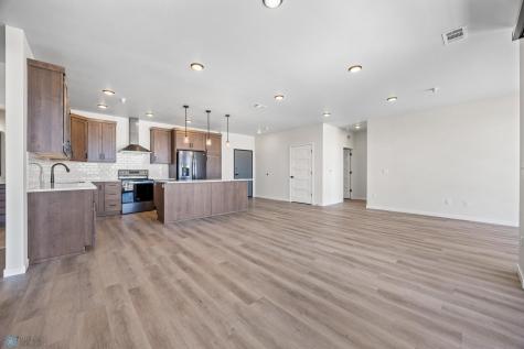 234 Main Avenue Fargo ND 58103