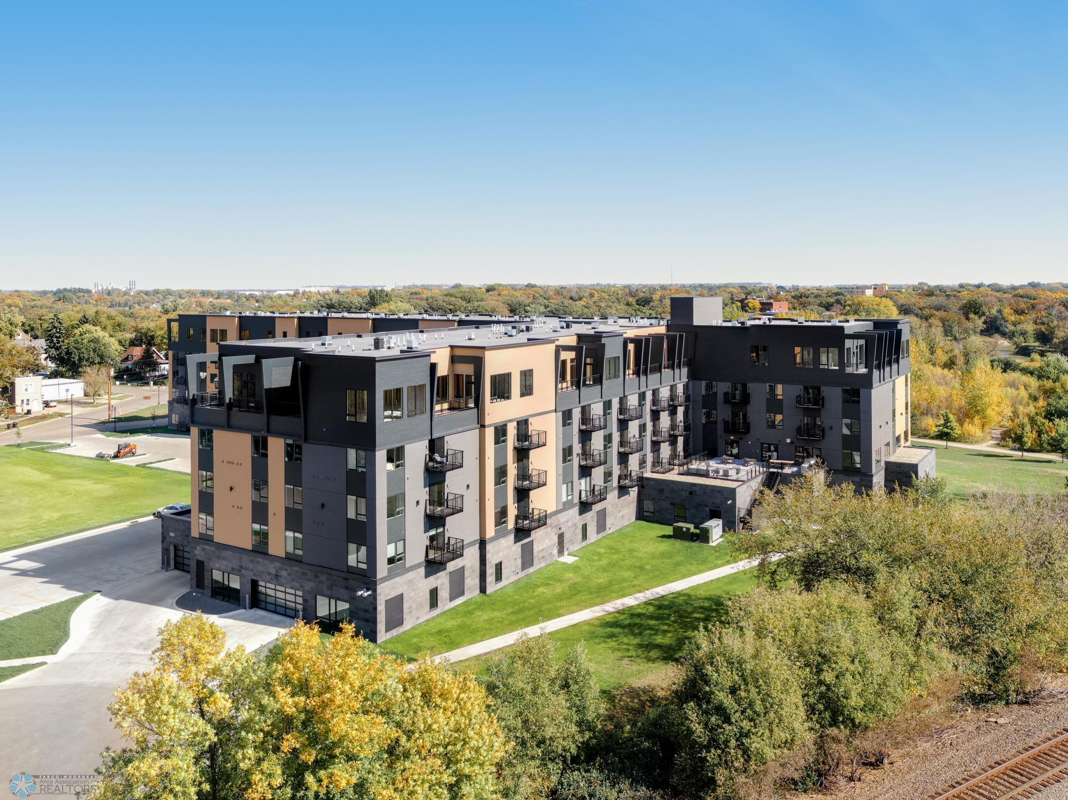 505 Oak Street N Fargo ND 58102