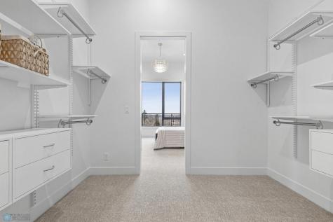 505 Oak Street N Fargo ND 58102