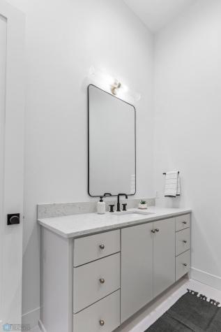 505 Oak Street N Fargo ND 58102