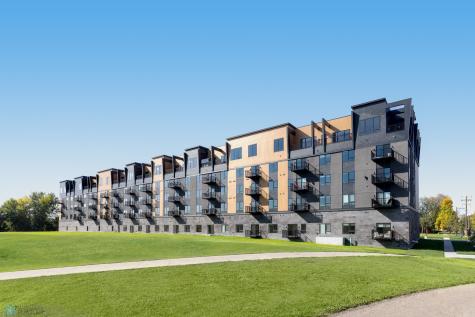 505 Oak Street N Fargo ND 58102