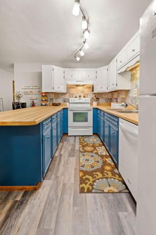 520 6th Avenue W West Fargo ND 58078