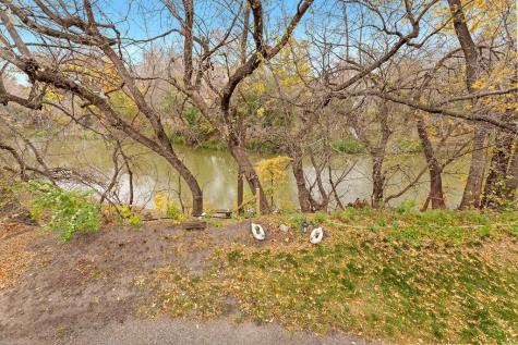 520 6th Avenue W West Fargo ND 58078