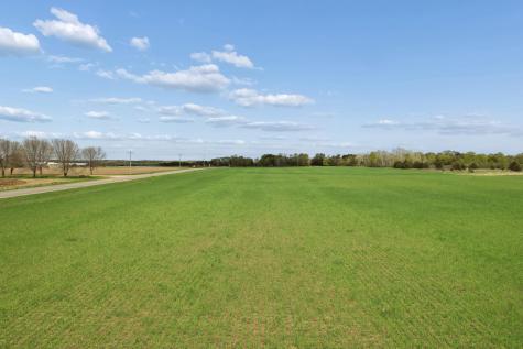 Part Nw1/4 Of Sw1/4 Acres Located In Section 23 Jordan MN 55352