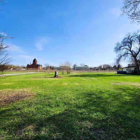 602 E Willow Avenue Olivia MN 56277