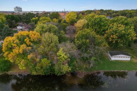 509 Gentry Avenue N Oakdale MN 55128