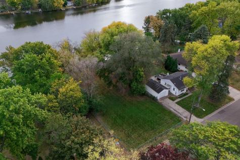 509 Gentry Avenue N Oakdale MN 55128