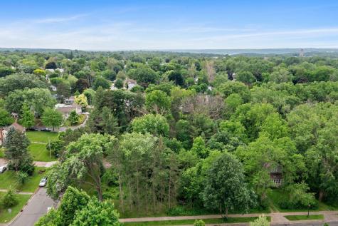 935 Kennard Street Saint Paul MN 55106