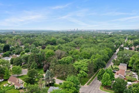 935 Kennard Street Saint Paul MN 55106