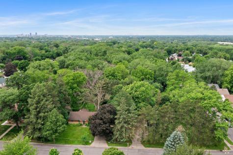 935 Kennard Street Saint Paul MN 55106