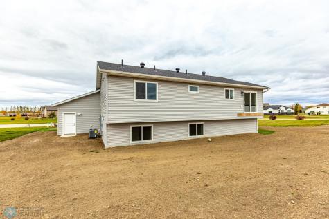 2401 Terrace Lane Hawley MN 56549