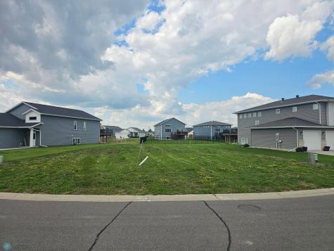 4878 Hampton Circle S Moorhead MN 56560