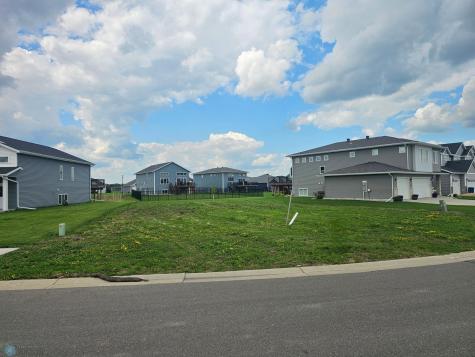 4878 Hampton Circle S Moorhead MN 56560