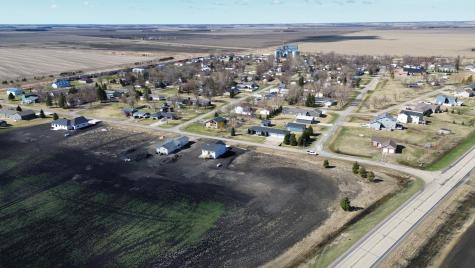390 5th Street Davenport ND 58021