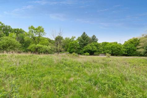 10 Sunny Side Lane Sunfish Lake MN 55118
