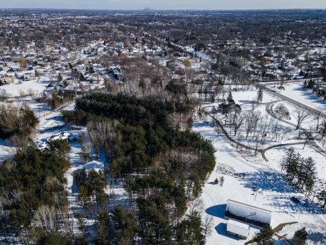 2022 Holy Name Drive Wayzata MN 55391