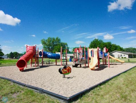 102 Pine Drive Hankinson ND 58041