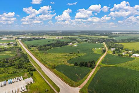 2240 Becker Trail Faribault MN 55021