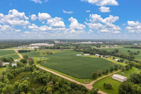 2240 Becker Trail Faribault MN 55021