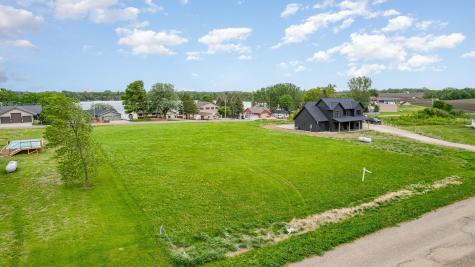 19329 Lake Volney Circle Le Center MN 56057