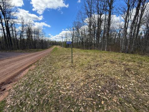 89225 Little Oak Lake Road Kerrick MN 55756