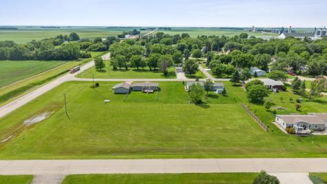 306 5th Street S Fairmount ND 58030