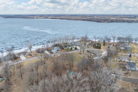 707 Tetonka View Drive Waterville MN 56096