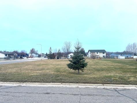 405 Dale Avenue SW Warroad MN 56763