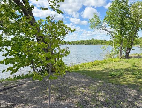 7560 Lake John Drive Annandale MN 55302