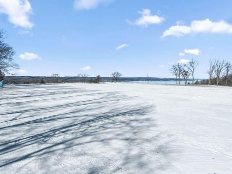 256 Salishan Drive Hudson WI 54016