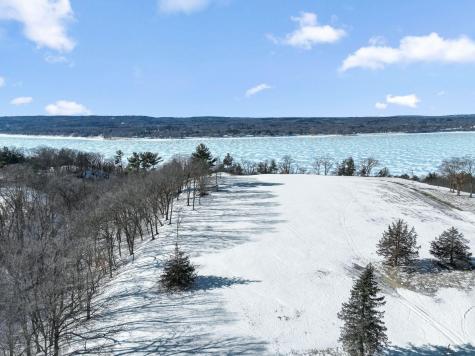 256 Salishan Drive Hudson WI 54016