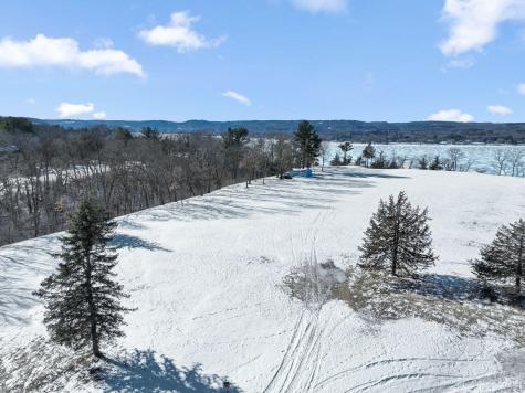 256 Salishan Drive Hudson WI 54016